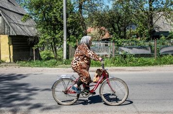 Ukrajina není jen Zakarpatí, Nikola Šuhaj a děravé cesty